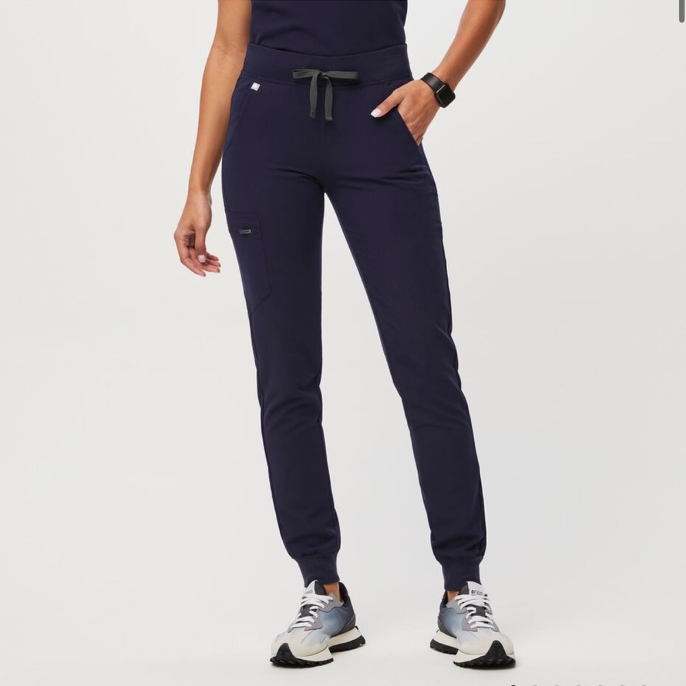 FIGS Zamora Jogger Scrub Navy Pants